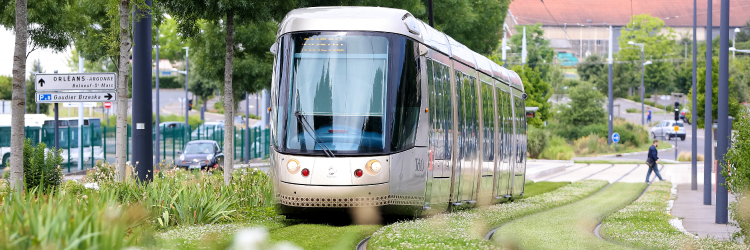 Photo d'un tram à Orléans